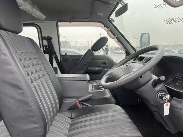 MAZDA BONGO 2018 Image 23