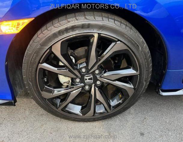 HONDA CIVIC 2019 Image 4