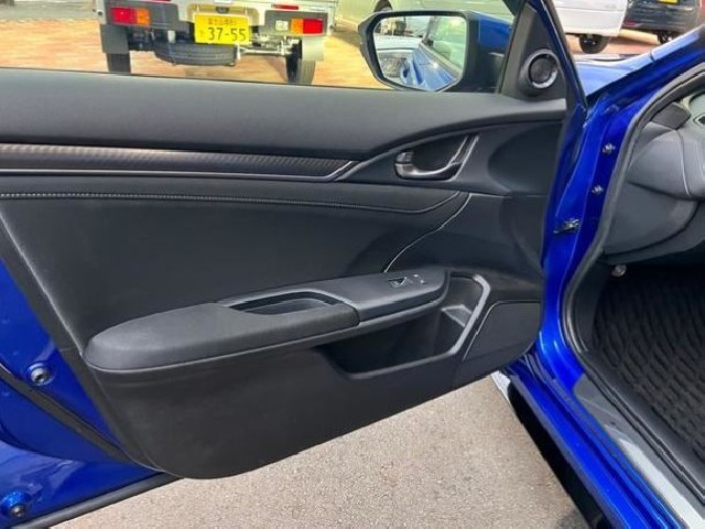 HONDA CIVIC 2019 Image 45