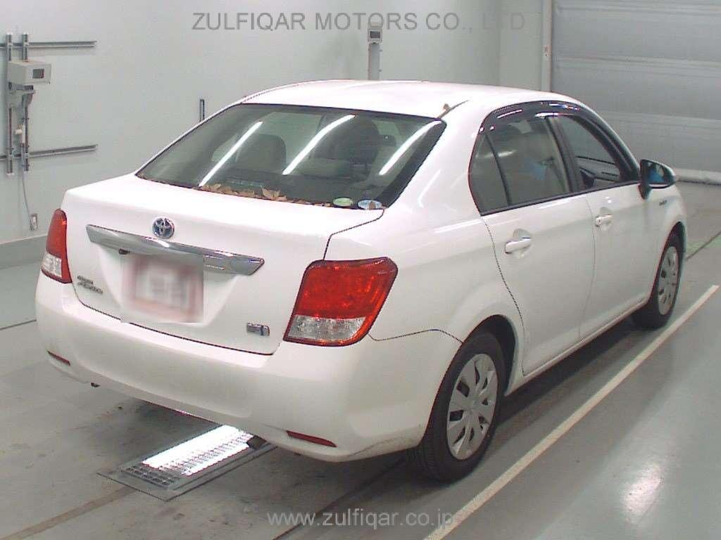 TOYOTA COROLLA AXIO 2013 Image 2