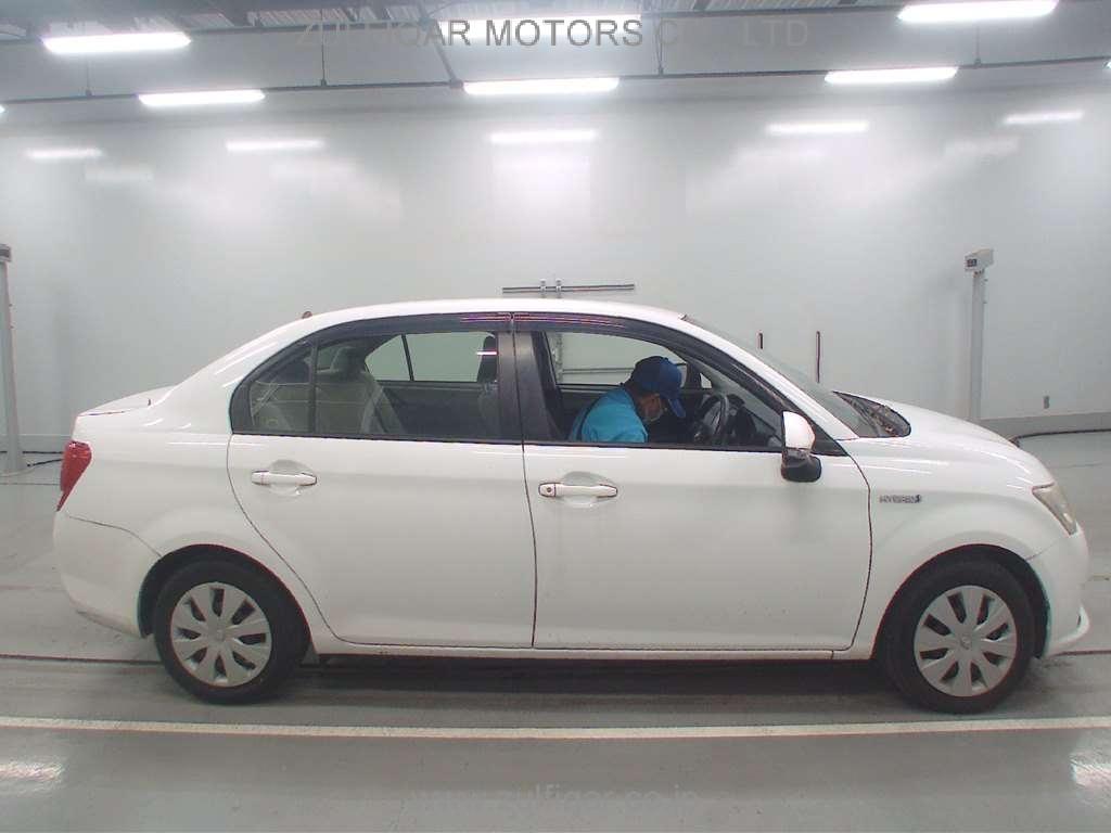 TOYOTA COROLLA AXIO 2013 Image 3