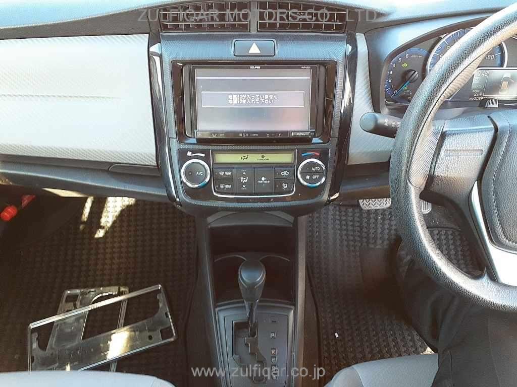 TOYOTA COROLLA AXIO 2013 Image 9