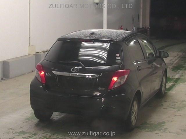 TOYOTA VITZ 2012 Image 2