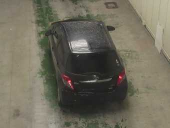 TOYOTA VITZ 2012 Image 3