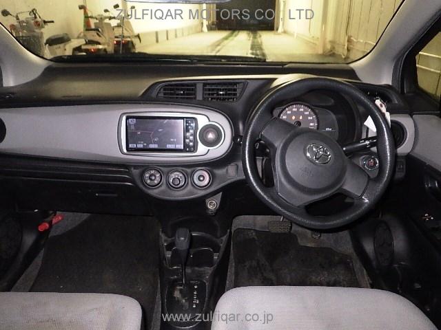 TOYOTA VITZ 2012 Image 4