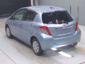 TOYOTA VITZ 2012 Image 6
