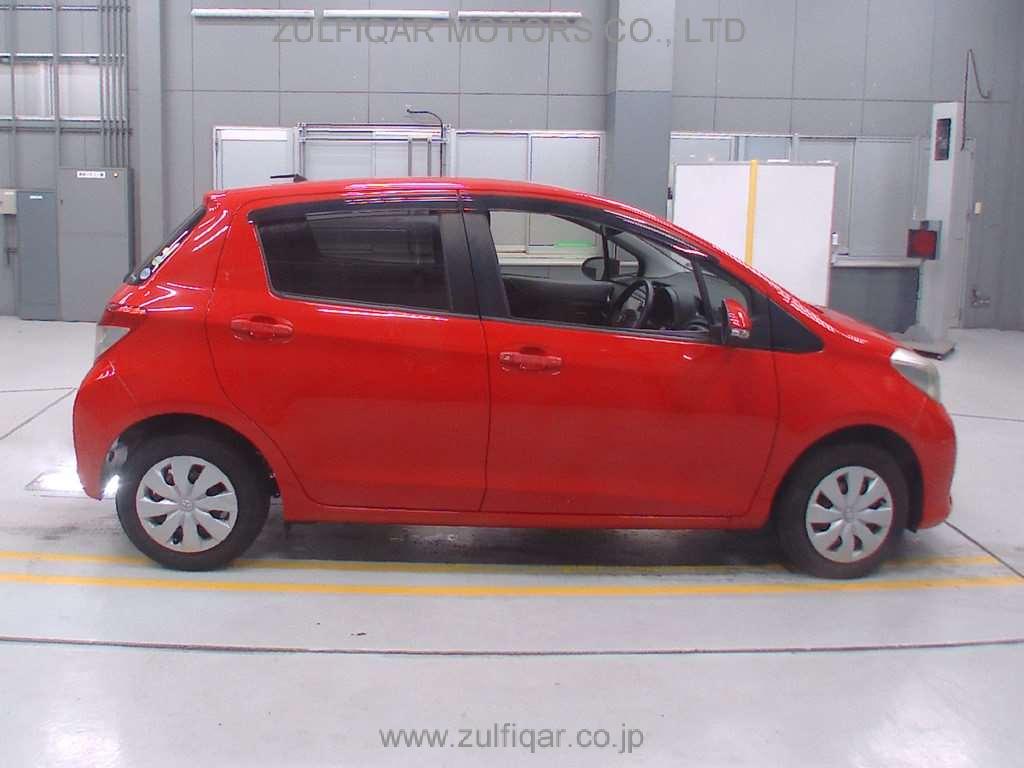 TOYOTA VITZ 2013 Image 3