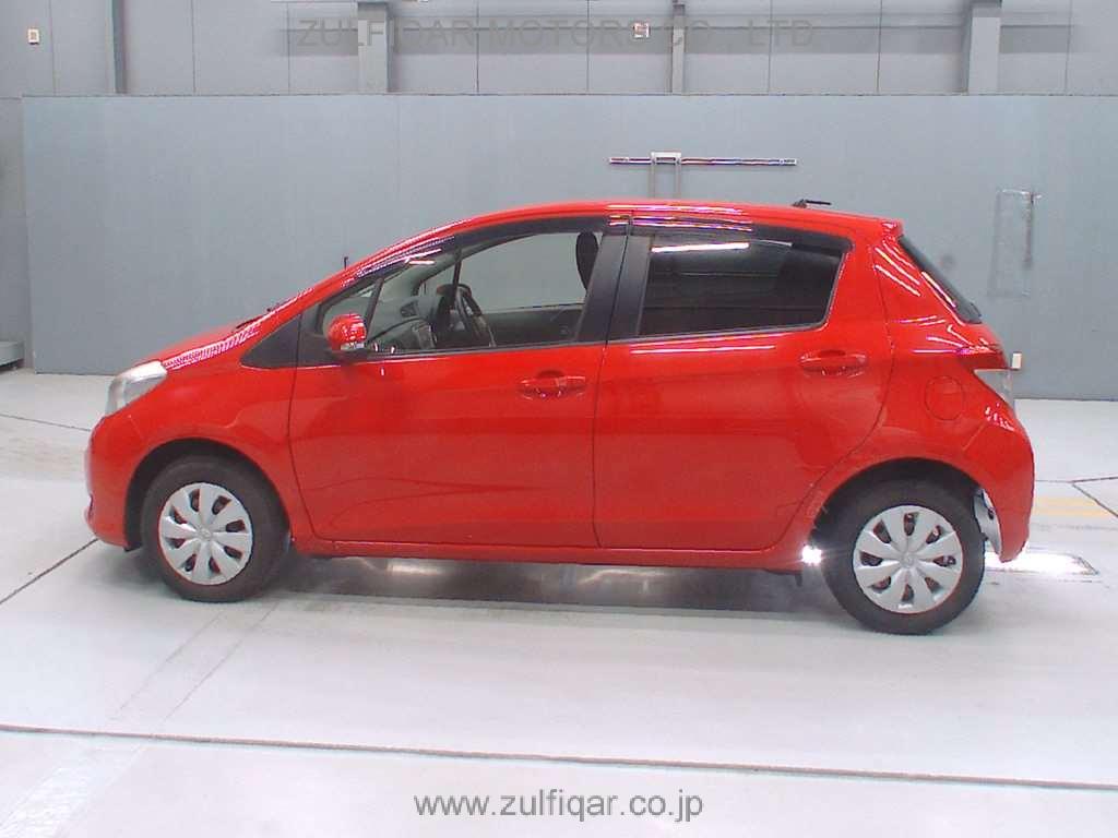 TOYOTA VITZ 2013 Image 4