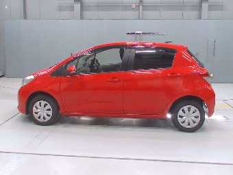 TOYOTA VITZ 2013 Image 4