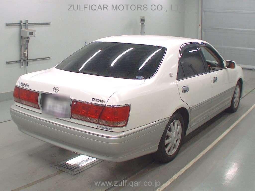 TOYOTA CROWN 2002 Image 2