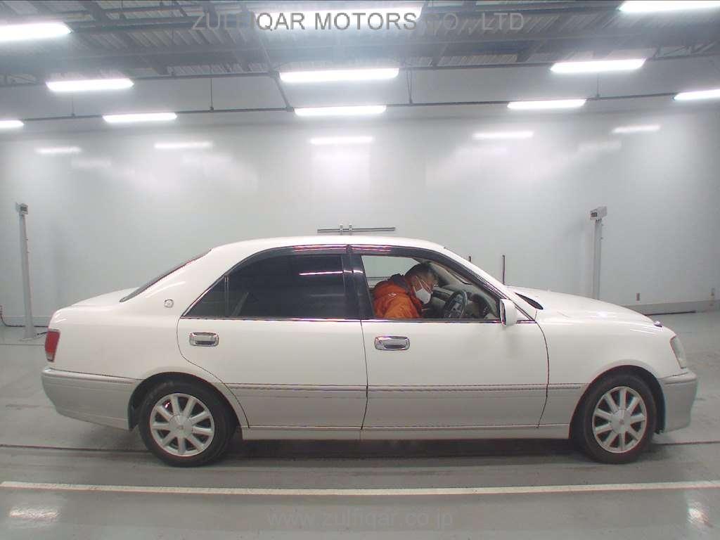 TOYOTA CROWN 2002 Image 3