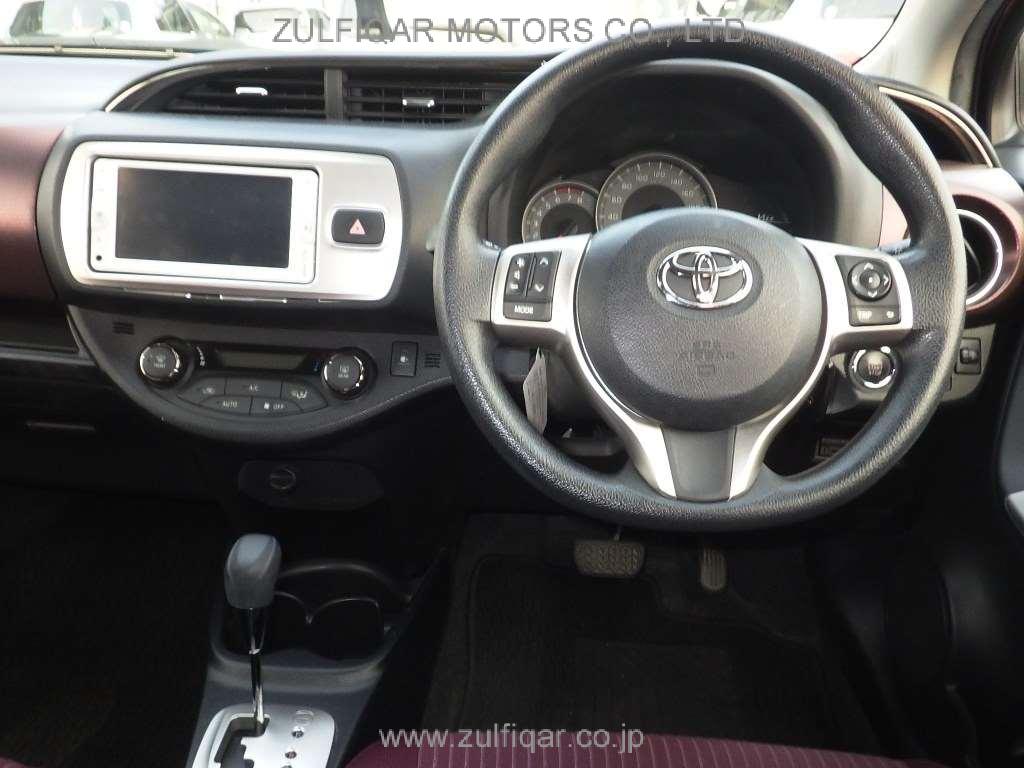 TOYOTA VITZ 2014 Image 6
