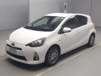 TOYOTA AQUA 2014 Image 1