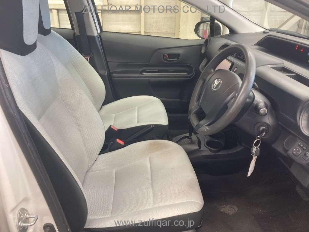 TOYOTA AQUA 2017 Image 5