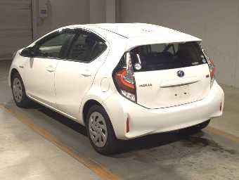 TOYOTA AQUA 2017 Image 4