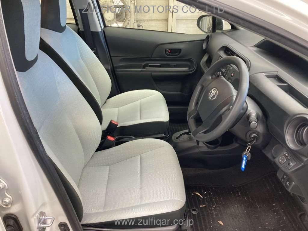 TOYOTA AQUA 2017 Image 5