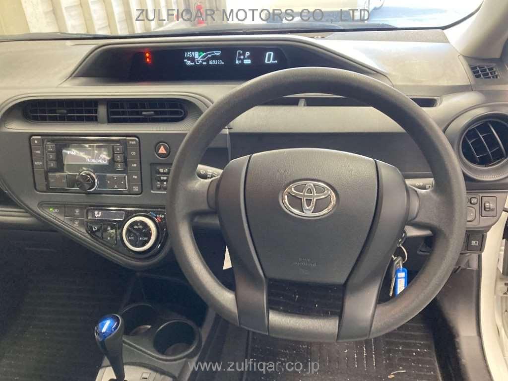 TOYOTA AQUA 2017 Image 6