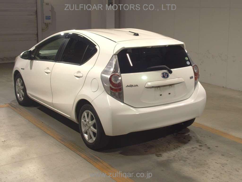 TOYOTA AQUA 2012 Image 4