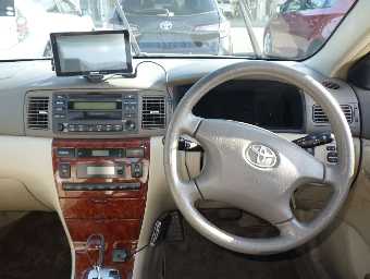TOYOTA COROLLA 2002 Image 6
