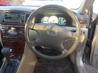 TOYOTA COROLLA 2002 Image 6