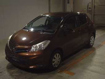 TOYOTA VITZ 2013 Image 1