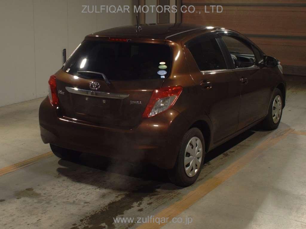 TOYOTA VITZ 2013 Image 2