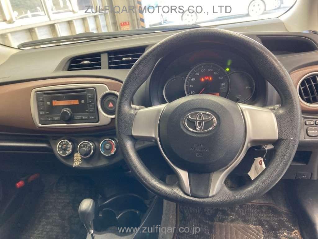 TOYOTA VITZ 2013 Image 6