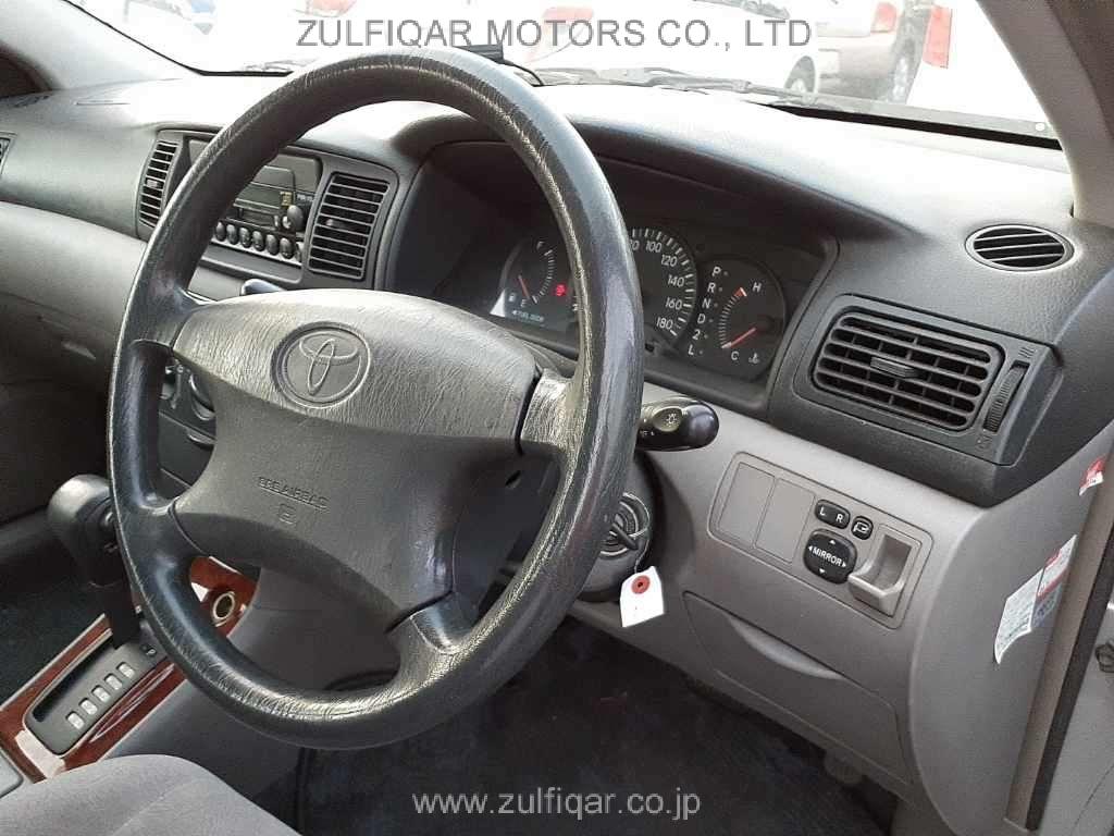 TOYOTA COROLLA 2002 Image 7
