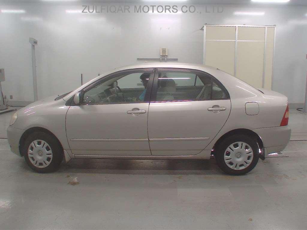 TOYOTA COROLLA 2001 Image 4