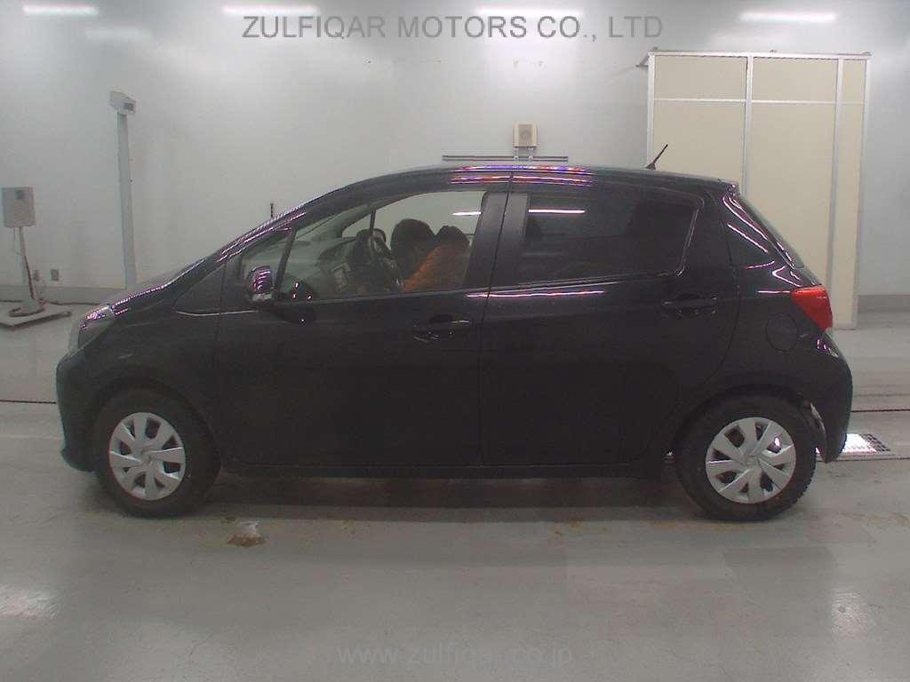 TOYOTA VITZ 2014 Image 4