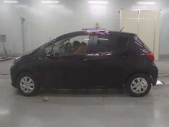 TOYOTA VITZ 2014 Image 4