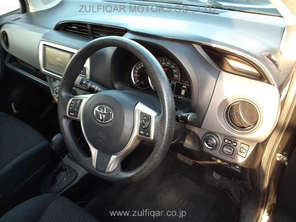 TOYOTA VITZ 2014 Image 7