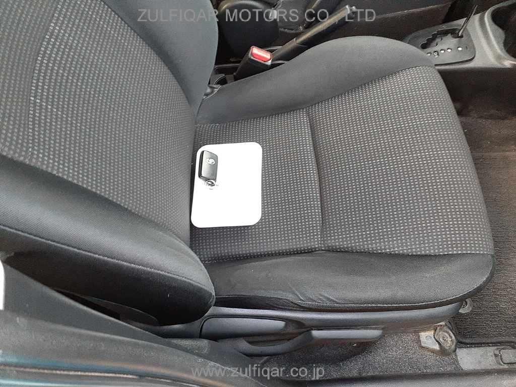 TOYOTA VITZ 2014 Image 8