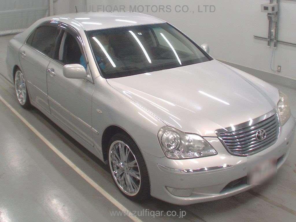 TOYOTA CROWN MAJESTA 2005 Image 5
