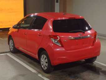 TOYOTA VITZ 2013 Image 4
