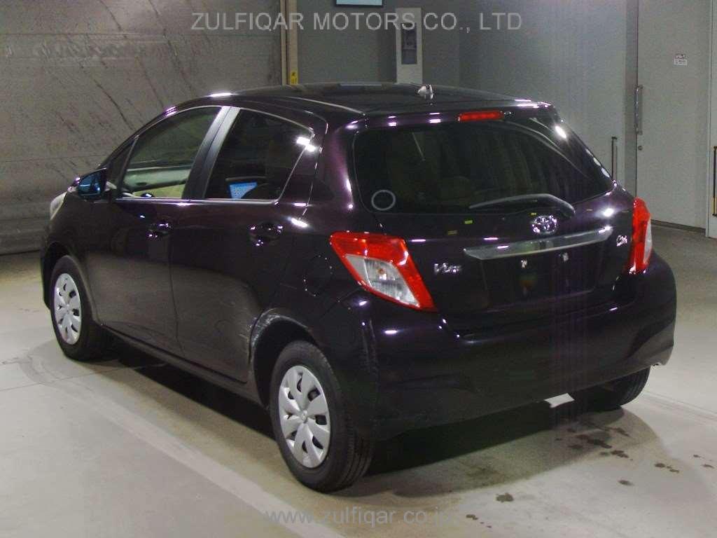 TOYOTA VITZ 2013 Image 4