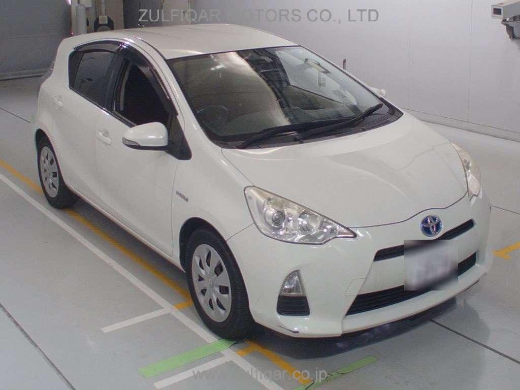 TOYOTA AQUA 2013 Image 5