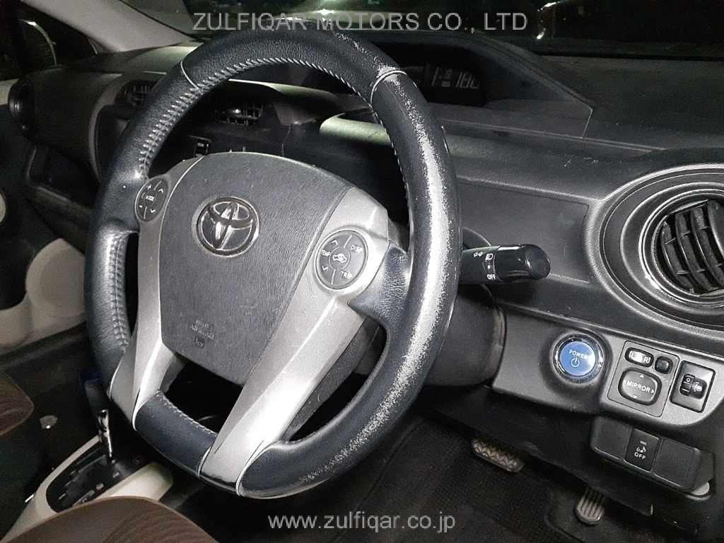 TOYOTA AQUA 2013 Image 7