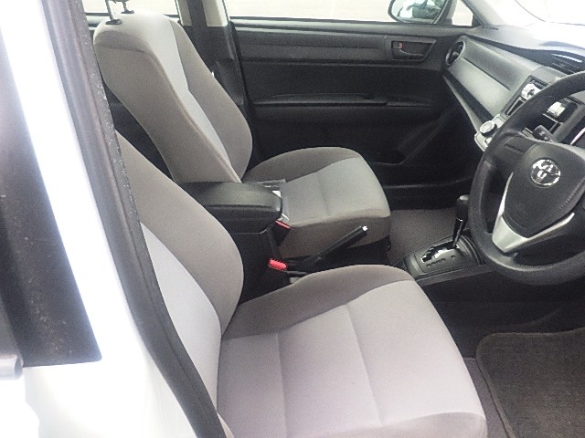 TOYOTA COROLLA AXIO 2016 Image 22