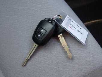 TOYOTA COROLLA AXIO 2016 Image 7