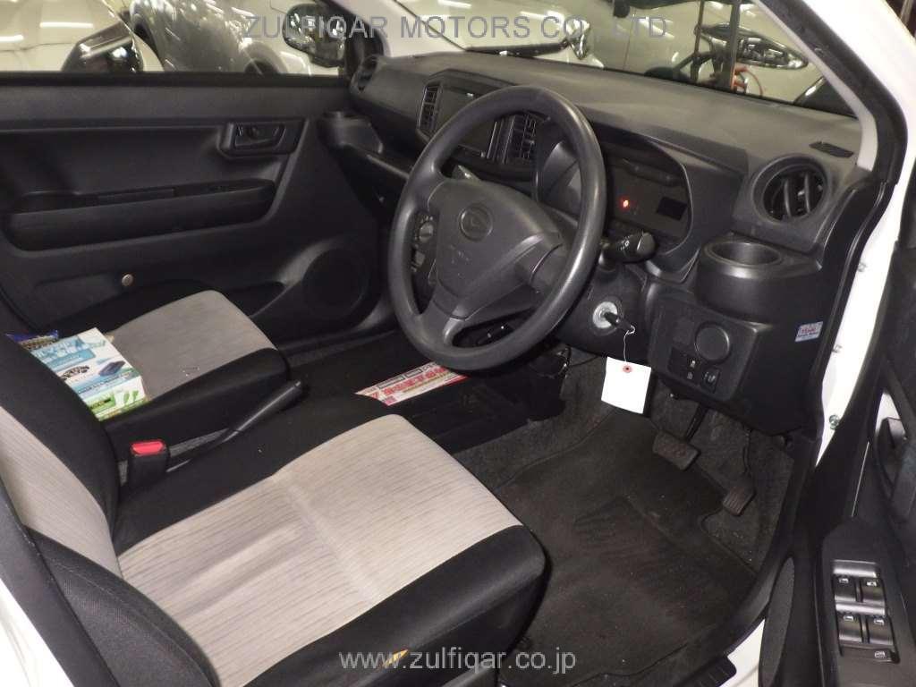 DAIHATSU MIRA E:S 2017 Image 5