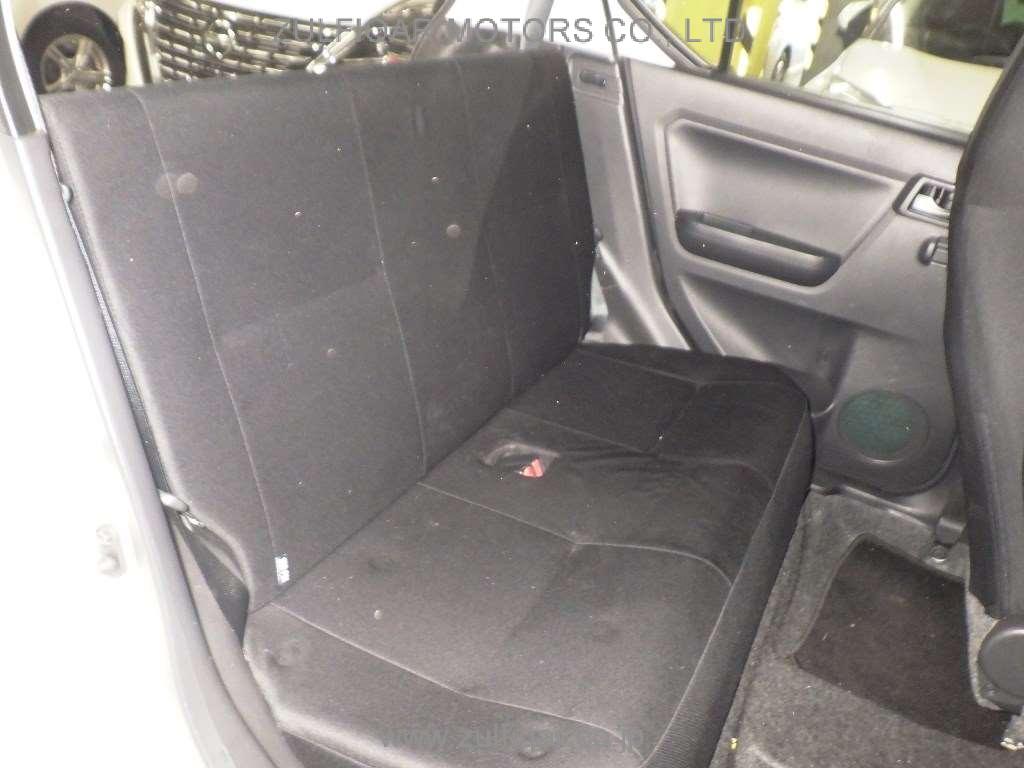 DAIHATSU MIRA E:S 2017 Image 7