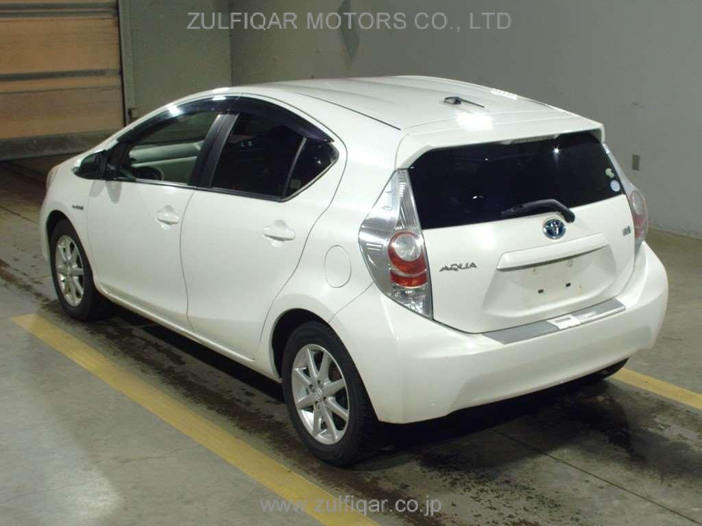 TOYOTA AQUA 2012 Image 4