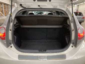 TOYOTA AQUA 2012 Image 8