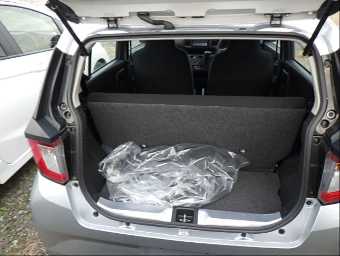 DAIHATSU MIRA E:S 2017 Image 8