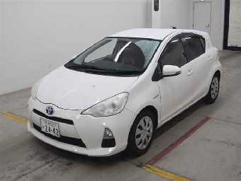 TOYOTA AQUA 2012 Image 4