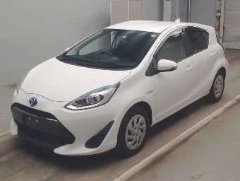 TOYOTA AQUA 2017 Image 1