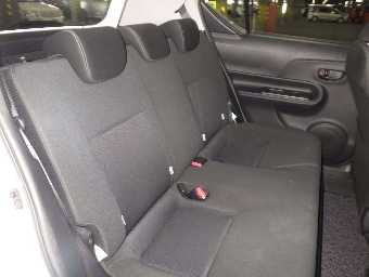 TOYOTA AQUA 2017 Image 7