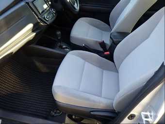 TOYOTA COROLLA AXIO 2017 Image 8