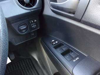 TOYOTA COROLLA AXIO 2017 Image 9